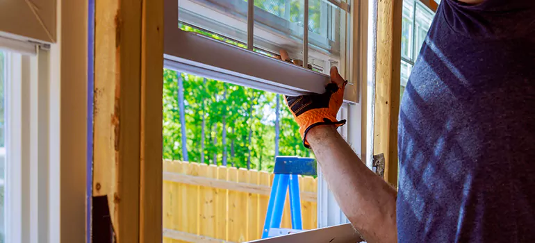 >Bay Window Curtain Rail Track in San Jose, CA